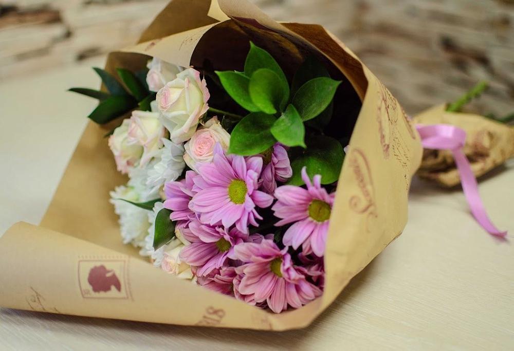 Букет цветов из: Розы и Хризантемы в Березниках