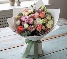 Букет цветов из:  Розы, Лизиантусы и Гвоздики в Березниках