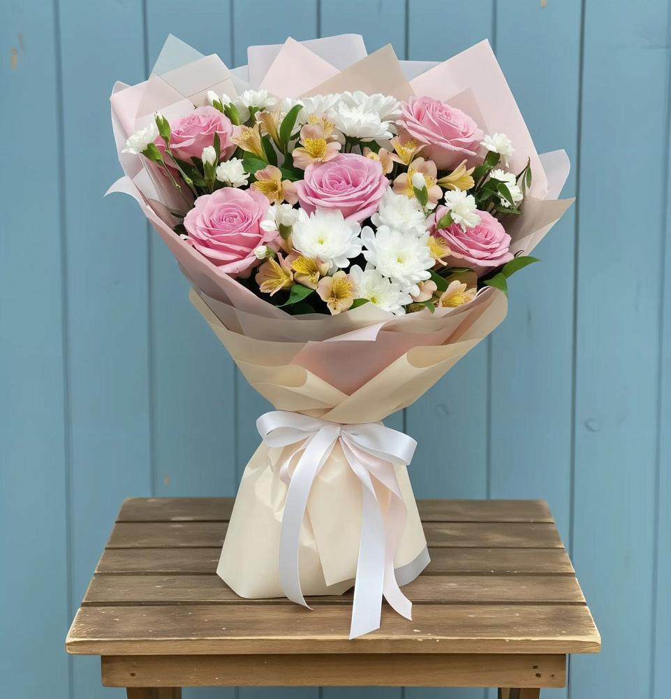 Букет цветов из: Гвоздики, Орхидеи и Розы в Березниках