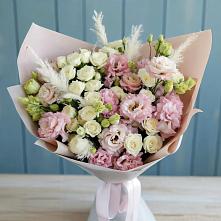 Букет цветов из:  Альстромерии и Розы в Березниках